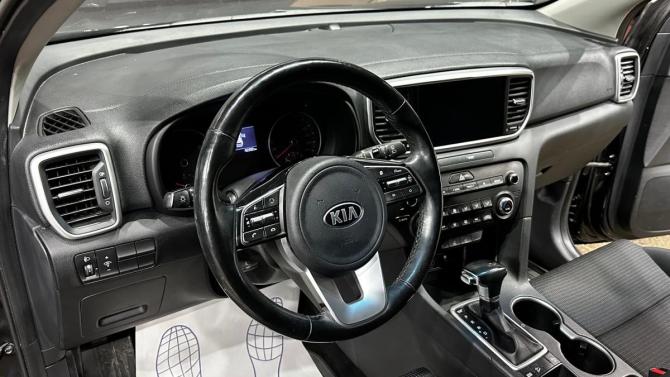 Kia Sportage IV Рестайлинг с пробегом 2021 года, цена 2 465 000 рублей, 42982 км, внедорожник, Автокод Объявления