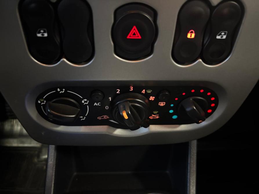 Renault Logan I Рестайлинг Челябинск  - изображение 15