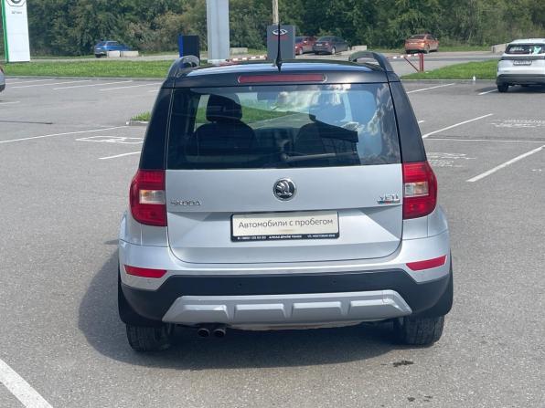 Skoda Yeti I Рестайлинг с пробегом 2015 года, цена 985 000 рублей, 180392 км, внедорожник, Автокод Объявления