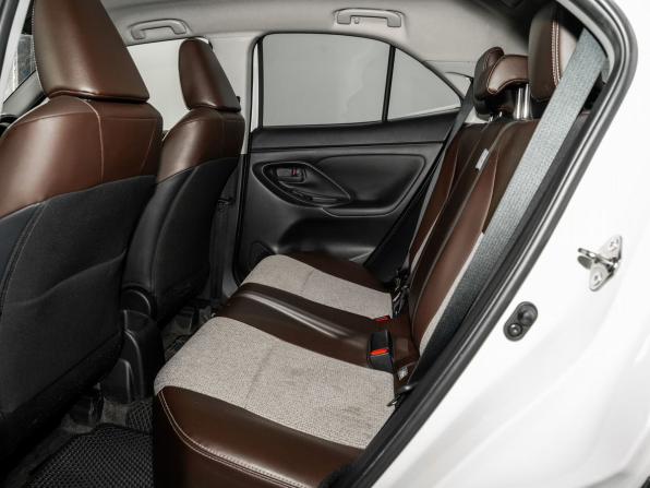 Toyota Yaris Cross с пробегом 2021 года, цена 1 950 000 рублей, 44587 км, внедорожник, Автокод Объявления