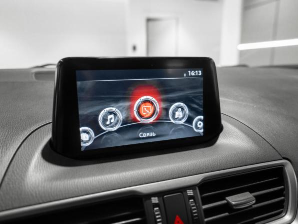 Mazda 3 III (BM) Рестайлинг с пробегом 2018 года, цена 1 750 000 рублей, 141330 км, седан, Автокод Объявления