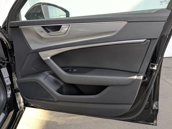 Audi A6 V (C8) с пробегом 2021 года, цена 4 400 000 рублей, 68381 км, седан, Автокод Объявления