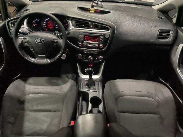 Kia Ceed II Рестайлинг с пробегом 2017 года, цена 920 000 рублей, 171502 км, универсал, Автокод Объявления
