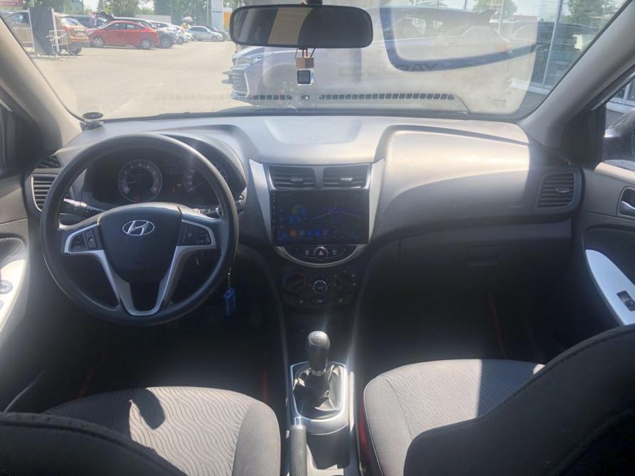Hyundai Solaris I Брянск  - изображение 10
