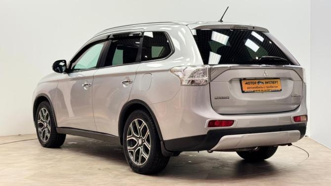 Mitsubishi Outlander III с пробегом 2014 года, цена 1 390 000 рублей, 186166 км, внедорожник, Автокод Объявления