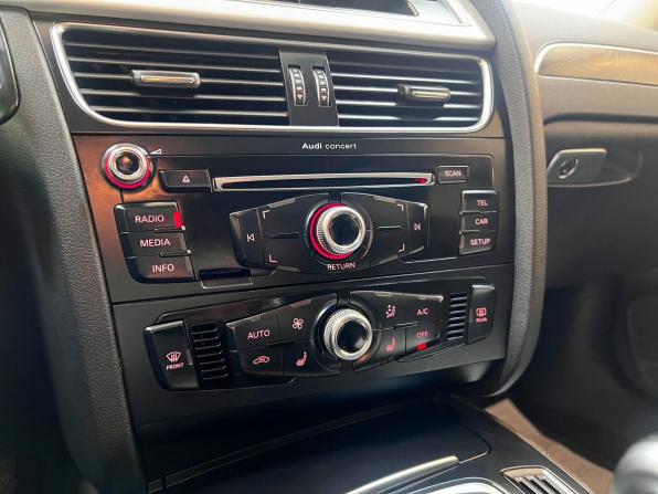 Audi A4 IV (B8) Рестайлинг с пробегом 2015 года, цена 1 150 000 рублей, 288058 км, седан, Автокод Объявления