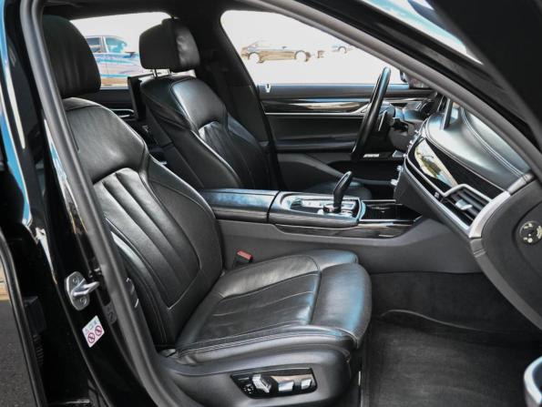 BMW 7 серии VI (G11/G12) с пробегом 2017 года, цена 3 349 000 рублей, 214737 км, седан, Автокод Объявления