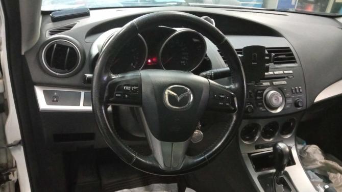 Mazda 3 II (BL) с пробегом 2011 года, цена 760 000 рублей, 195286 км, седан, Автокод Объявления