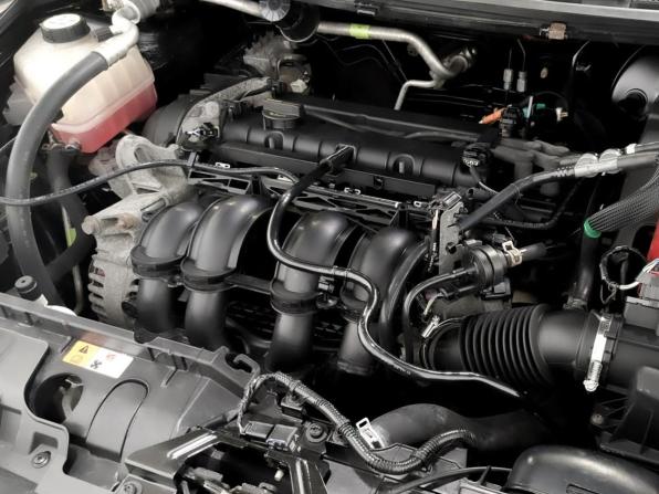 Ford Fiesta Mk6 Рестайлинг с пробегом 2016 года, цена 850 000 рублей, 134538 км, хэтчбек, Автокод Объявления