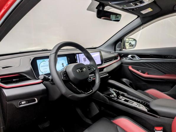 Geely Coolray I Рестайлинг с пробегом 2024 года, цена 2 415 000 рублей, 1711 км, внедорожник, Автокод Объявления
