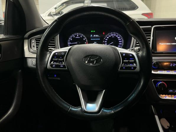 Hyundai Sonata VII (LF) Рестайлинг с пробегом 2018 года, цена 1 545 000 рублей, 131028 км, седан, Автокод Объявления