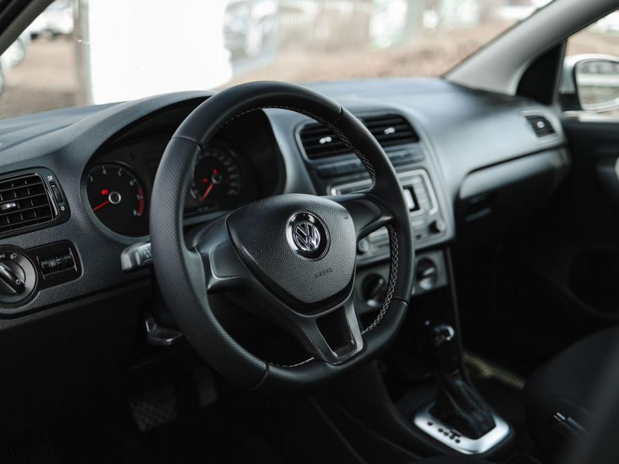 Volkswagen Polo V Рестайлинг Ижевск  - изображение 9
