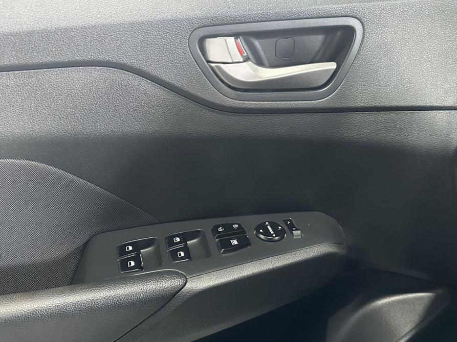 Hyundai Solaris II Москва  - изображение 18
