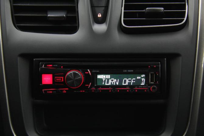 Renault Logan II с пробегом 2014 года, цена 676 300 рублей, 138000 км, седан, Автокод Объявления