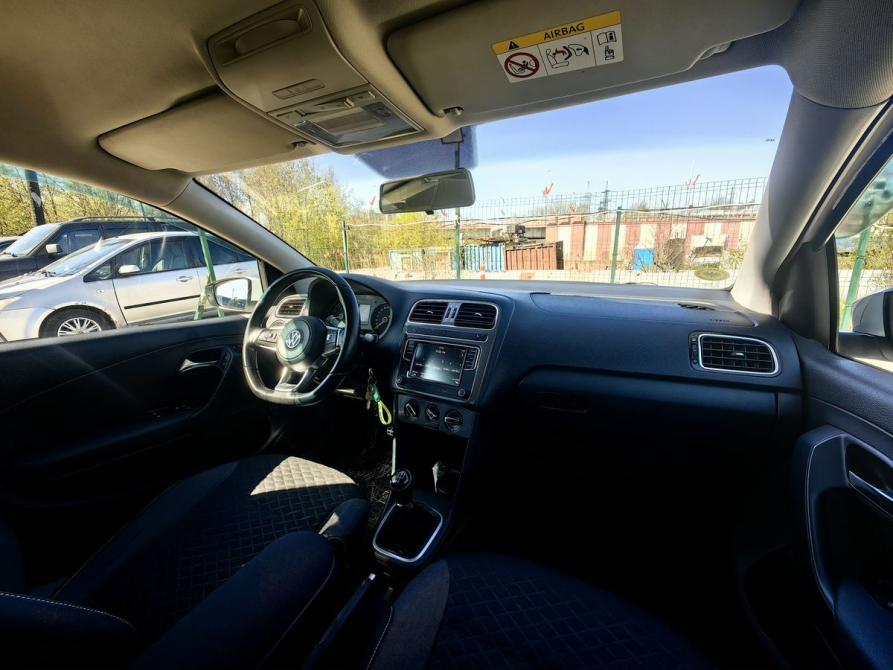 Volkswagen Polo V Рестайлинг Санкт-Петербург  - изображение 11