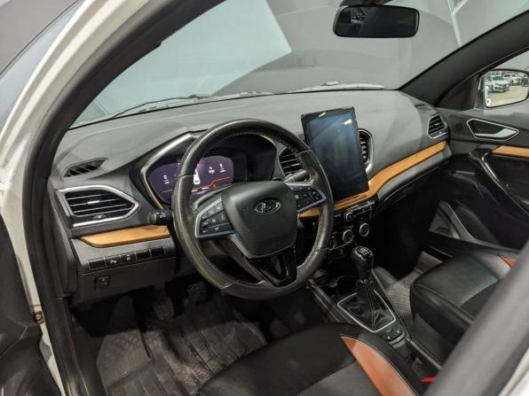Lada (ВАЗ) Vesta I Рестайлинг (NG) с пробегом 2023 года, цена 1 335 000 рублей, 60357 км, седан, Автокод Объявления