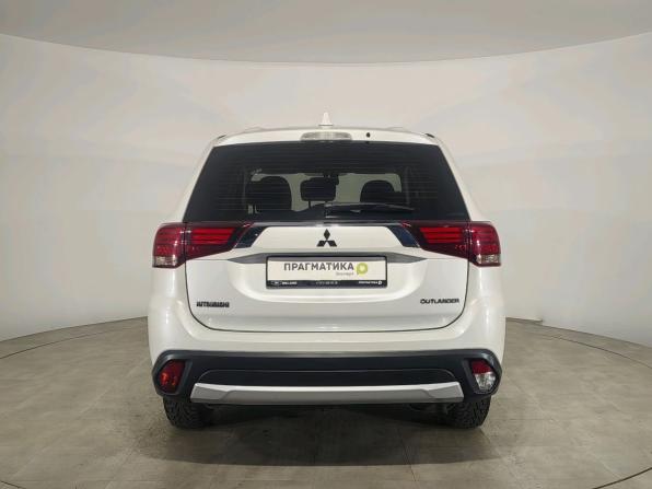 Mitsubishi Outlander III Рестайлинг 2 с пробегом 2017 года, цена 1 679 000 рублей, 139616 км, внедорожник, Автокод Объявления