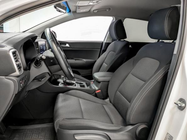 Kia Sportage IV Рестайлинг с пробегом 2021 года, цена 2 490 000 рублей, 42757 км, внедорожник, Автокод Объявления