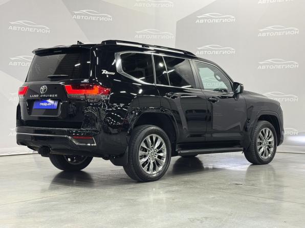 Toyota Land Cruiser 300 Series с пробегом 2021 года, цена 10 800 000 рублей, 109867 км, внедорожник, Автокод Объявления