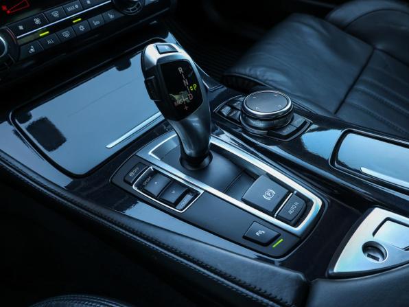 BMW 5 серии VI (F10/F11/F07) Рестайлинг с пробегом 2013 года, цена 2 149 000 рублей, 127745 км, седан, Автокод Объявления