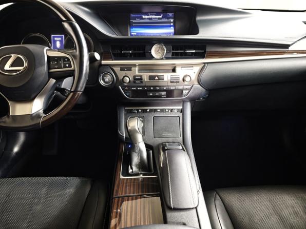 Lexus ES VI Рестайлинг с пробегом 2016 года, цена 2 849 000 рублей, 117560 км, седан, Автокод Объявления