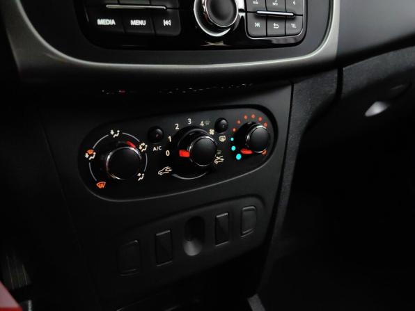 Renault Logan II Рестайлинг с пробегом 2020 года, цена 1 068 000 рублей, 103366 км, седан, Автокод Объявления