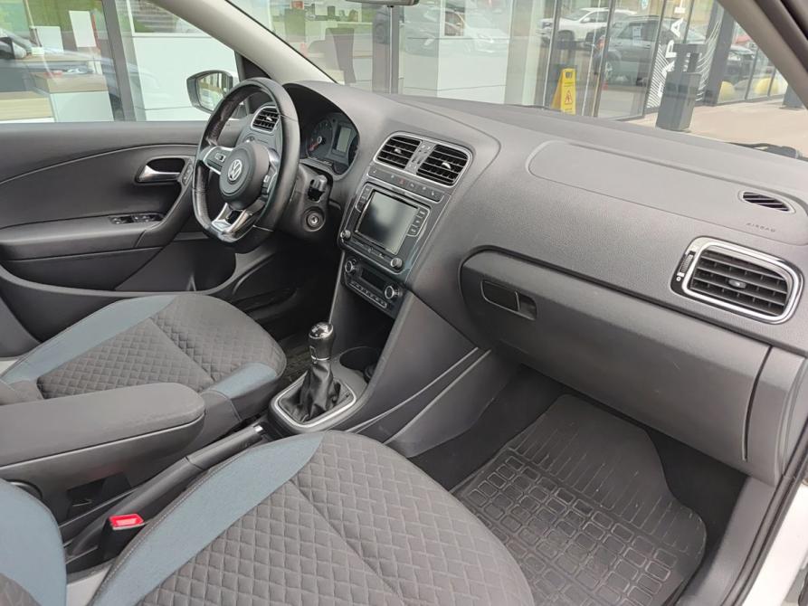 Volkswagen Polo V Рестайлинг Ижевск  - изображение 13