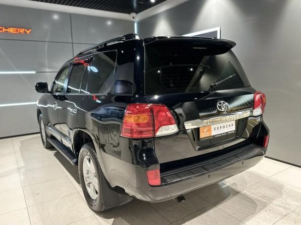 Toyota Land Cruiser 200 Series Рестайлинг 1 с пробегом 2012 года, цена 4 150 000 рублей, 263000 км, внедорожник, Автокод Объявления
