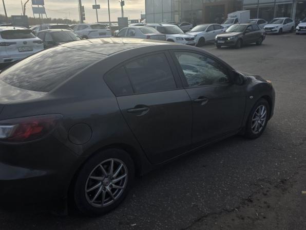 Mazda 3 II (BL) Рестайлинг с пробегом 2011 года, цена 899 000 рублей, 185634 км, седан, Автокод Объявления