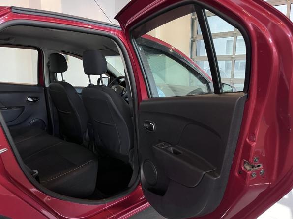 Renault Logan II с пробегом 2014 года, цена 591 000 рублей, 178870 км, седан, Автокод Объявления