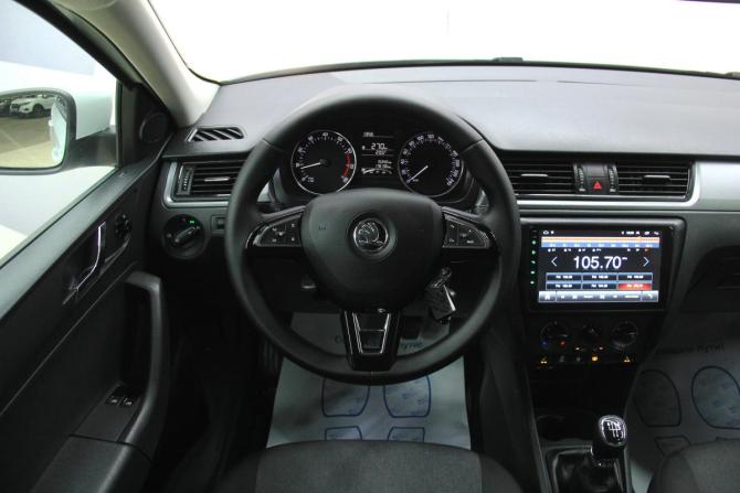 Skoda Rapid I с пробегом 2017 года, цена 1 099 900 рублей, 178136 км, лифтбек, Автокод Объявления