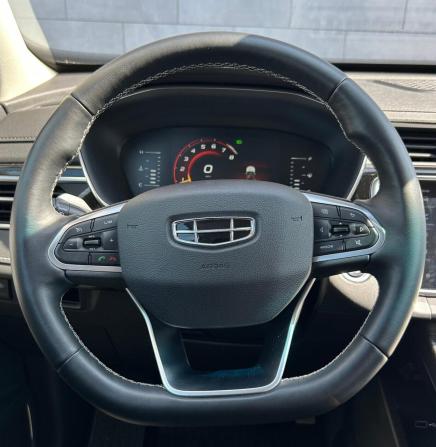 Geely Atlas Pro с пробегом 2023 года, цена 2 190 000 рублей, 31140 км, внедорожник, Автокод Объявления