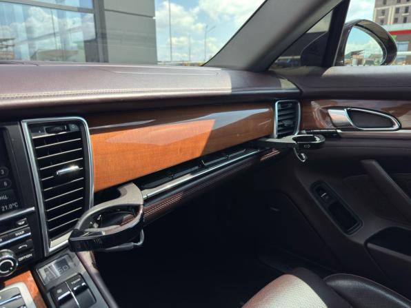 Porsche Panamera I с пробегом 2011 года, цена 2 590 000 рублей, 174158 км, лифтбек, Автокод Объявления