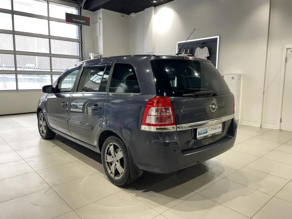 Opel Zafira B Рестайлинг с пробегом 2011 года, цена 682 000 рублей, 262075 км, компактвэн, Автокод Объявления