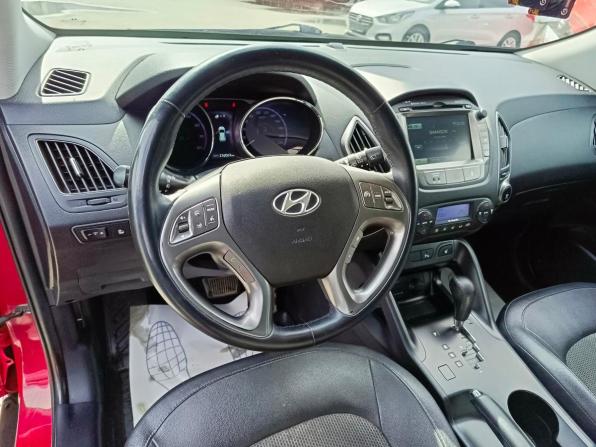 Hyundai ix35 I Рестайлинг с пробегом 2014 года, цена 1 344 000 рублей, 176062 км, внедорожник, Автокод Объявления