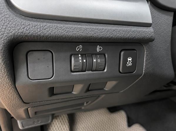 Subaru XV I с пробегом 2014 года, цена 950 000 рублей, 238000 км, внедорожник, Автокод Объявления