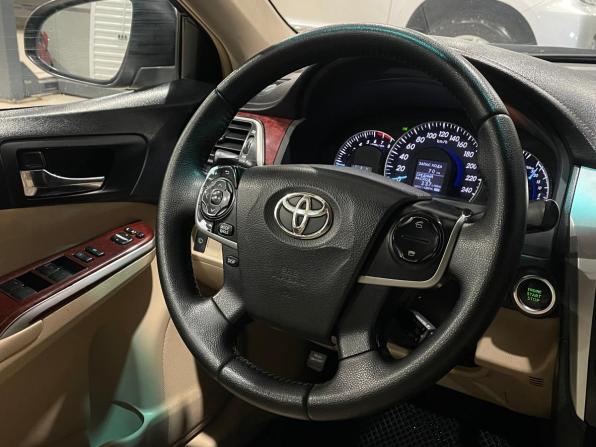 Toyota Camry VII (XV50) с пробегом 2012 года, цена 1 340 000 рублей, 297329 км, седан, Автокод Объявления