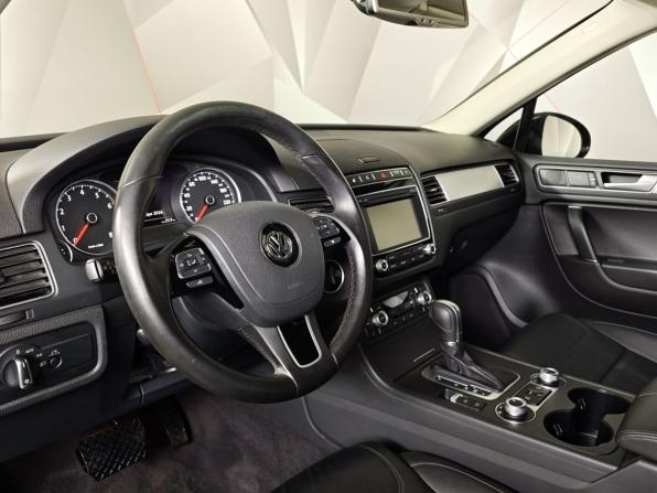 Volkswagen Touareg II Рестайлинг с пробегом 2015 года, цена 3 700 000 рублей, 61476 км, внедорожник, Автокод Объявления