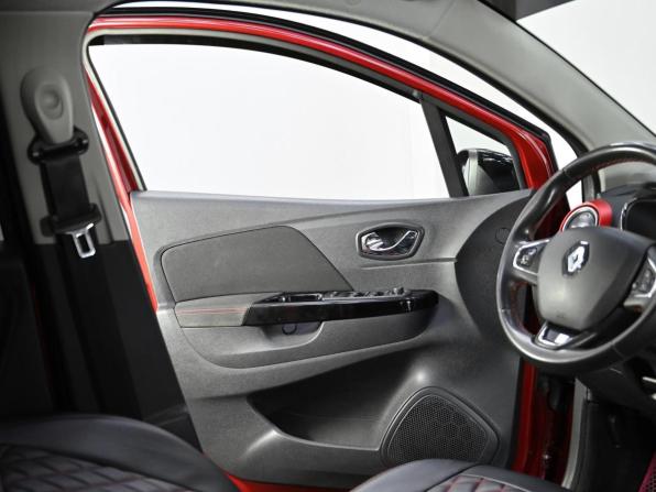 Renault Kaptur I с пробегом 2018 года, цена 1 099 000 рублей, 165000 км, внедорожник, Автокод Объявления