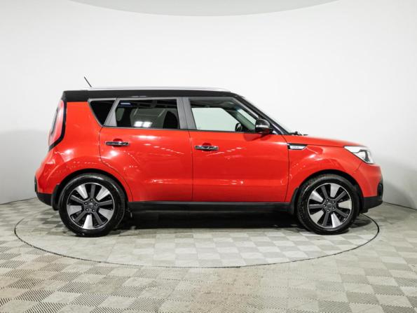 Kia Soul II Рестайлинг с пробегом 2018 года, цена 1 649 700 рублей, 96947 км, хэтчбек, Автокод Объявления