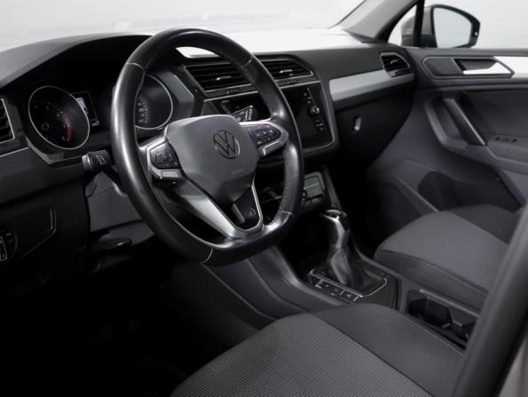 Volkswagen Tiguan II Рестайлинг с пробегом 2021 года, цена 2 550 000 рублей, 88525 км, внедорожник, Автокод Объявления