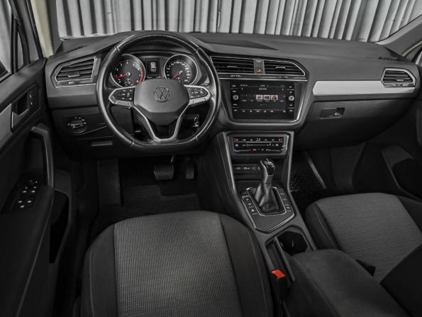 Volkswagen Tiguan II Рестайлинг с пробегом 2021 года, цена 2 374 000 рублей, 109571 км, внедорожник, Автокод Объявления