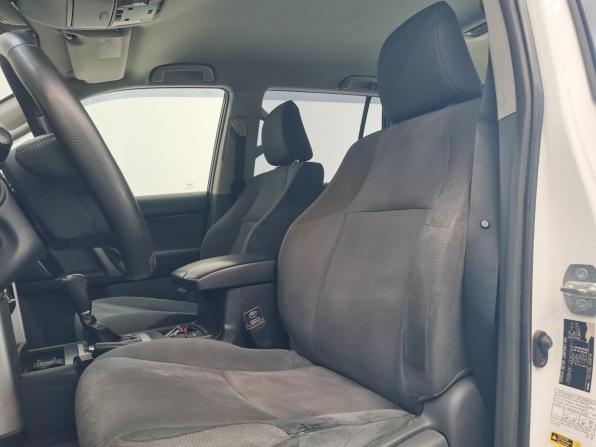 Toyota Land Cruiser Prado 150 Series с пробегом 2010 года, цена 2 390 000 рублей, 334320 км, внедорожник, Автокод Объявления