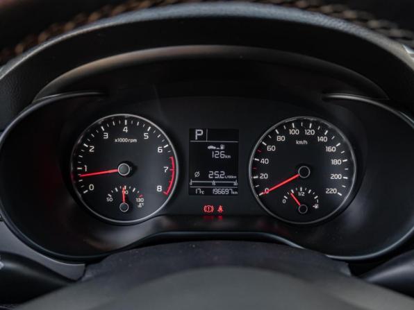 Kia Rio IV с пробегом 2019 года, цена 1 255 000 рублей, 196697 км, хэтчбек, Автокод Объявления
