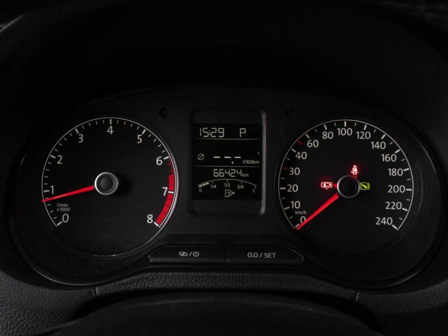 Volkswagen Polo V Рестайлинг Тюмень  - изображение 12