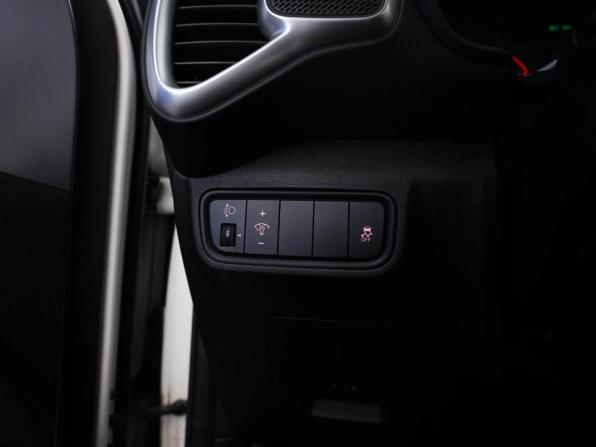 Kia Soul III с пробегом 2021 года, цена 1 977 400 рублей, 39275 км, хэтчбек, Автокод Объявления