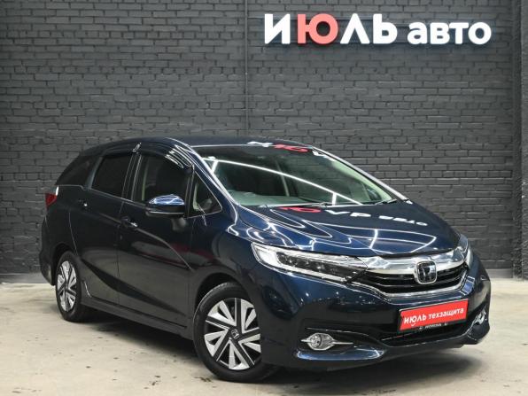 Honda Shuttle II с пробегом 2018 года, цена 1 615 000 рублей, 66648 км, универсал, Автокод Объявления