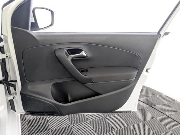 Volkswagen Polo V Рестайлинг с пробегом 2020 года, цена 1 549 000 рублей, 48399 км, седан, Автокод Объявления