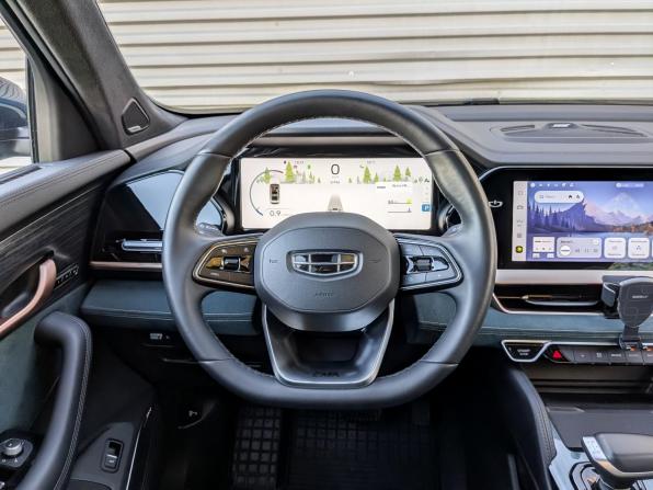 Geely Monjaro I с пробегом 2023 года, цена 3 300 000 рублей, 34961 км, внедорожник, Автокод Объявления