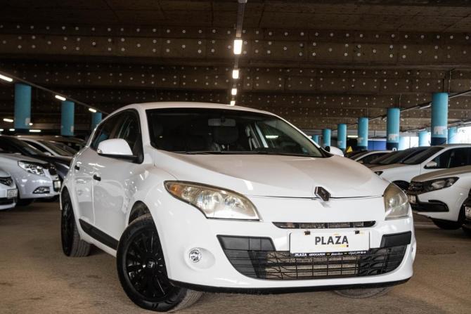 Renault Megane III с пробегом 2009 года, цена 549 000 рублей, 239737 км, хэтчбек, Автокод Объявления